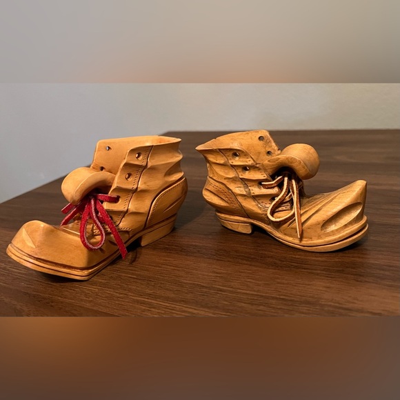 Carved boots w/ removable leather laces. 2 sizes; artist signature on bottom - Picture 1 of 3